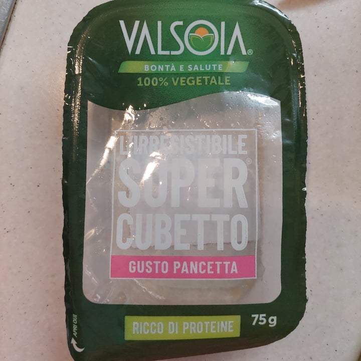 photo of Valsoia L'irresistibile super cubetto - gusto pancetta shared by @giuliap09 on  19 Aug 2022 - review