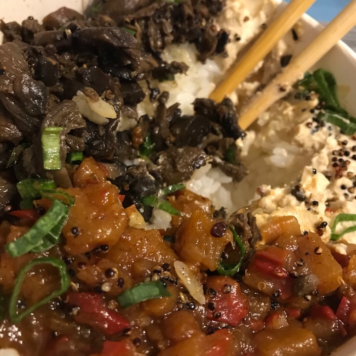 photo of Let it V - Vegan Sushi Imakay Poke shared by @ladybiird on  13 Jan 2021 - review