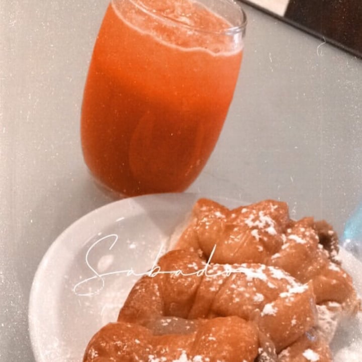 review photo of Loving Hut Medialunas Con Dulce De Leche shared by @mardaluz on 24 Jun 2021 - review