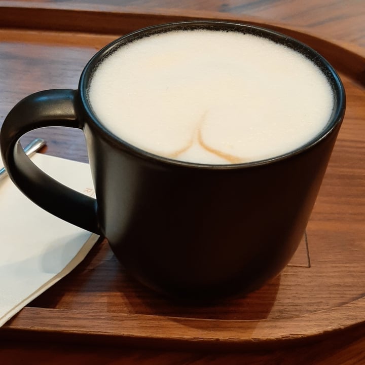 review photo of Starbucks Reserve Roastery Milano Cappuccino di soia shared by @apaolazzi on 29 Mar 2022 - review