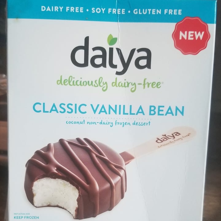 photo of Daiya Classic Vanilla Bean Coconut non-dairy Frozen Dessert shared by @jonedoe007 on  27 Apr 2020 - review