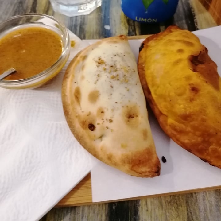review photo of Dempanadas Empanada De Humita Vegana shared by @giadacstllcc on 22 May 2022 - review