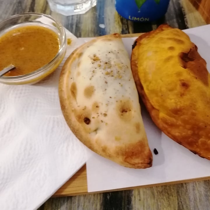 photo of Dempanadas Empanada De Humita Vegana shared by @giadacstllcc on  22 May 2022 - review