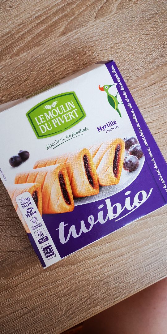 review photo of Le Moulin Du Pivert Blueberry Biscuit shared by @makeitcount on 18 Oct 2020 - review