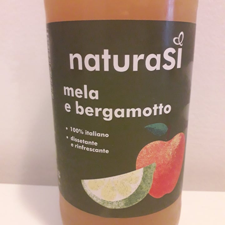 photo of Natura Sì succo di mela e bergamotto shared by @lagattasultetto on  27 Aug 2022 - review