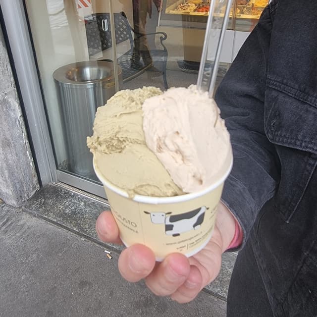 菜肴“Nocciole e pistacchio”的照片