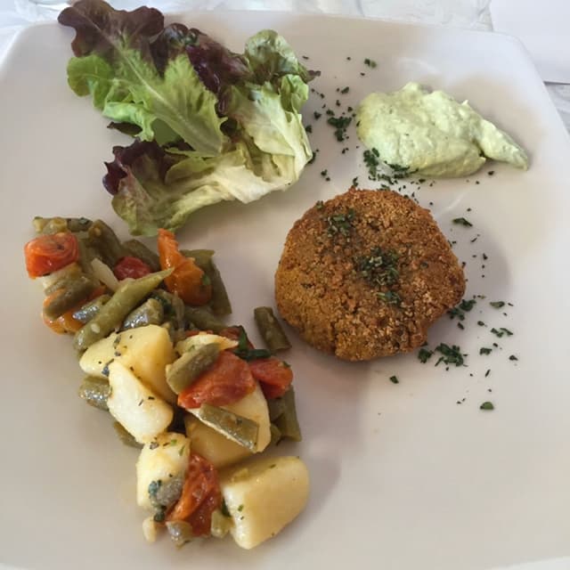 Foto del piatto “Polpette di legumi e verdure”