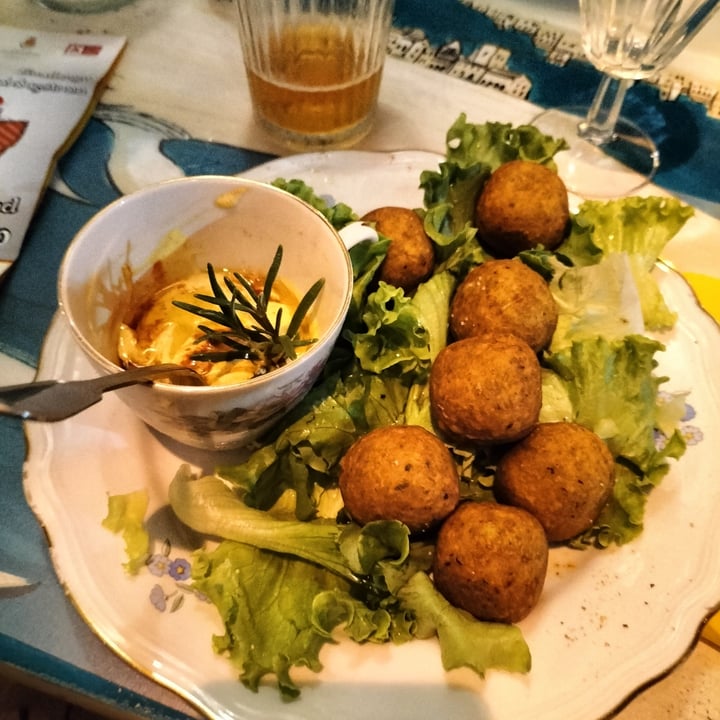 review photo of Amaranto Bistrot Falafel shared by @hate-in-italy on 29 Aug 2022 - review