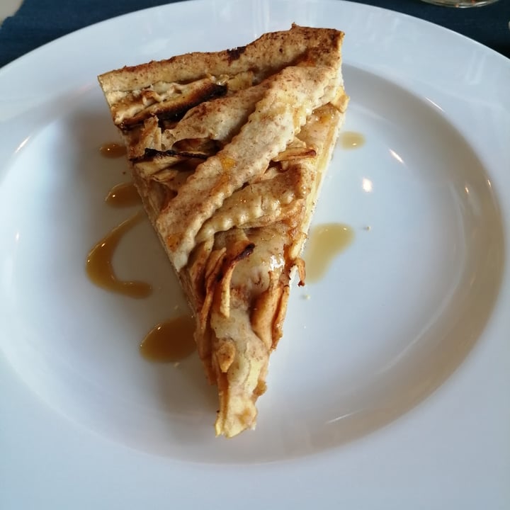 photo of Apriti Sesamo Torta di mele con composta di albicocche shared by @monica69 on  21 Feb 2022 - review