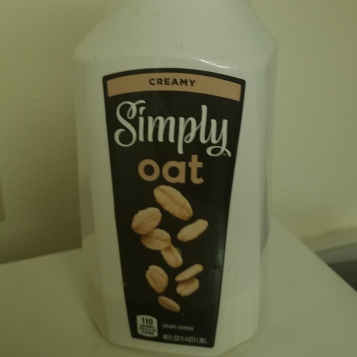 photo of Simply oat Creamy oat milk shared by @veganbylucianabene on  24 Apr 2022 - review