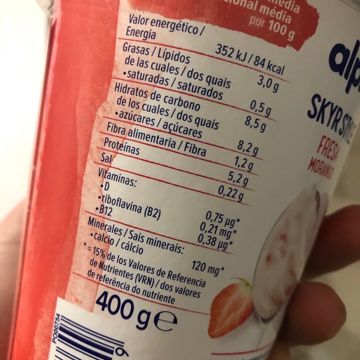 photo of Alpro Fresa Morango Soja Skyr Style High Protein shared by @anacll98 on  20 Nov 2020 - review