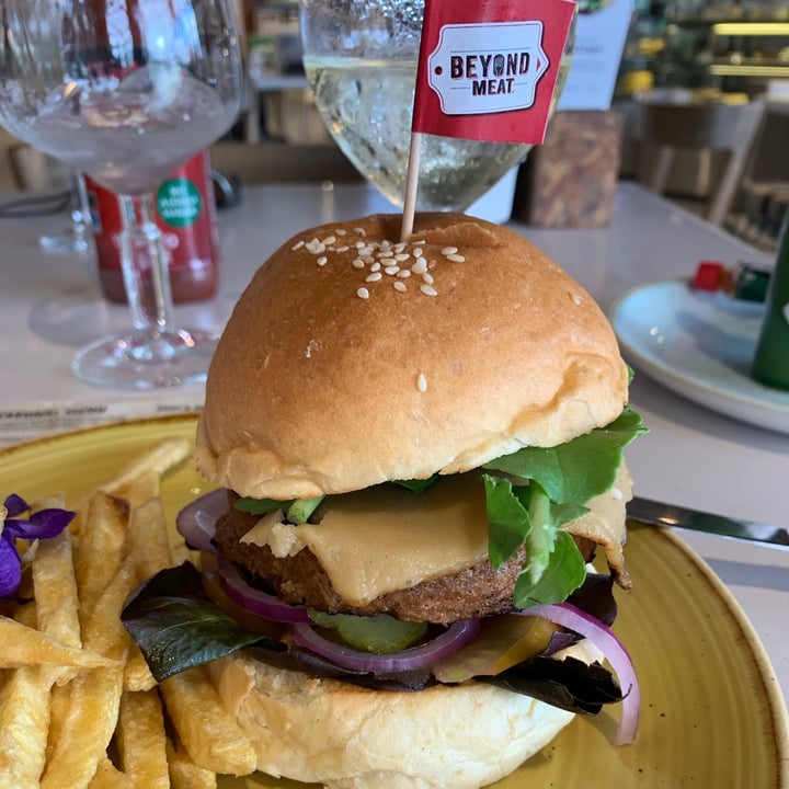 photo of Jackson’s Real Food Market Bryanston Beyond Burger shared by @josiejozi on  05 Aug 2020 - review