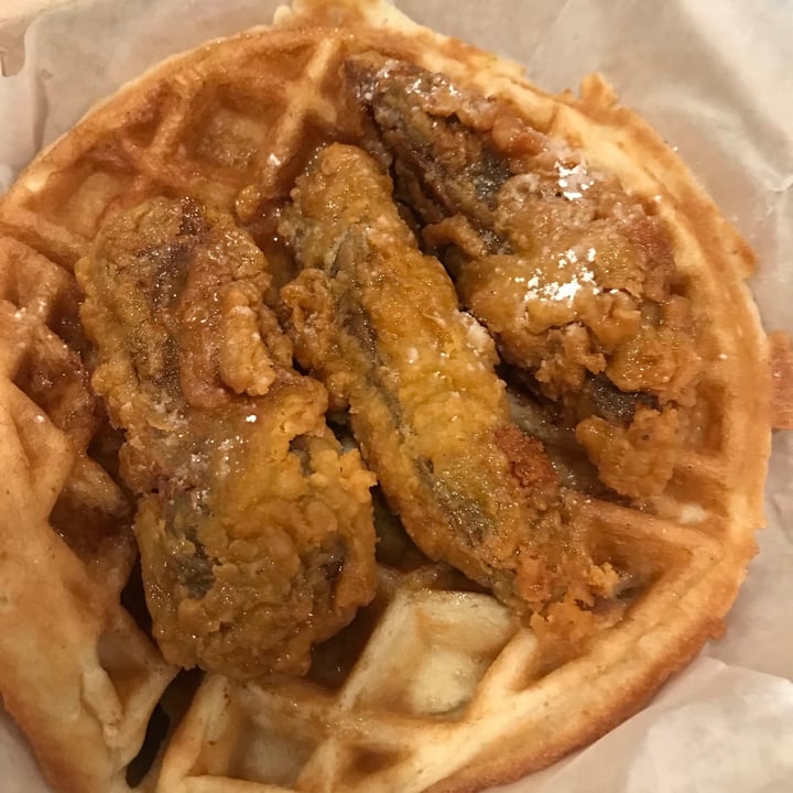 photo of Veggie Galaxy Chicken Waffle shared by @danidarling06 on  20 Jan 2021 - review