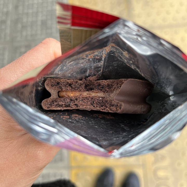 review photo of especismo cero alfajor de caramelo shared by @lauchis on 30 Sep 2022 - review