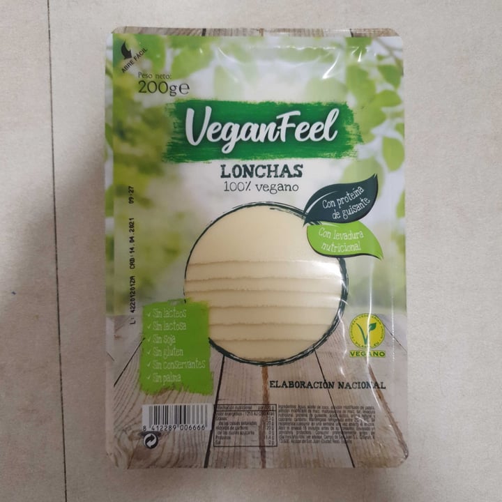 photo of Vegan Feel Lonchas 100% Veganas Queso shared by @anisantas on  22 Jan 2021 - review