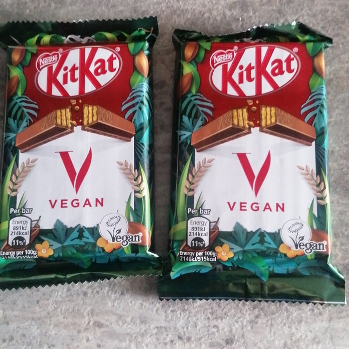 photo of Nestlé Kitkat Vegan shared by @bettereartthclothing on  22 Sep 2021 - review