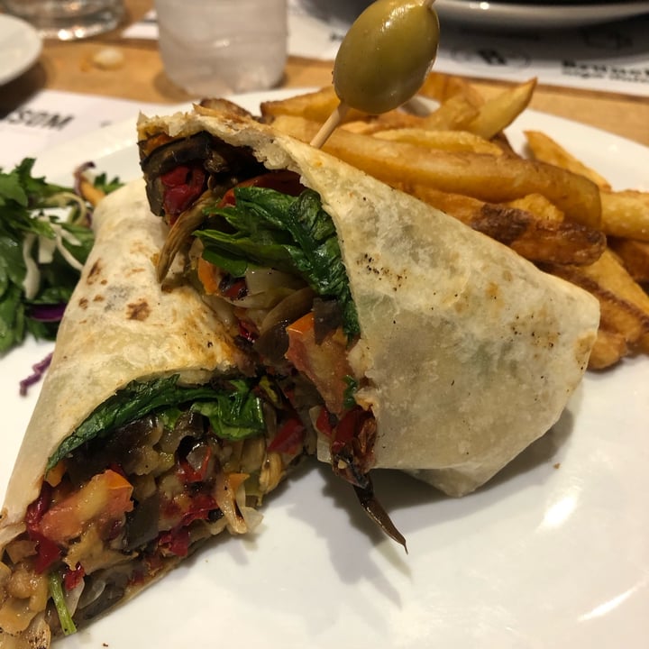 review photo of Blossom Martínez Veggie Wrap shared by @carovivern on 06 Oct 2022 - review