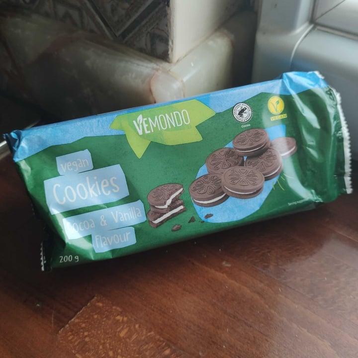review photo of Vemondo Vegan Cookies Cocoa & Vanilla Flavour shared by @martilauri on 29 Apr 2022 - review