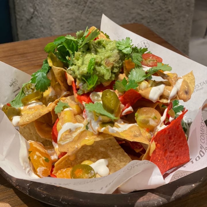 photo of Genius Central Singapore Vegan Nachos shared by @germainesantoso on  15 Oct 2020 - review