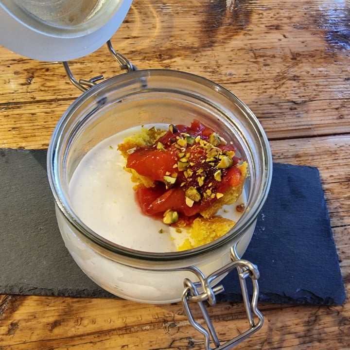photo of Aquafaba Restaurant & TakeAway Cheesecake senza glutine shared by @euberta89 on  02 Jul 2022 - review