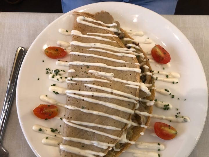 review photo of Levél Veggie Bistro Crepe relleno shared by @aalonsca on 26 Feb 2020 - review