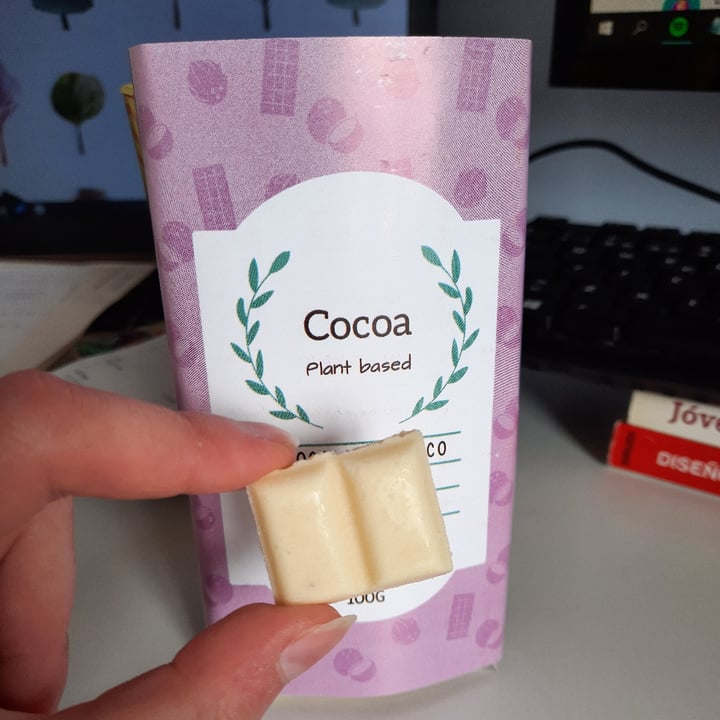 photo of Cocoa Plant Based Chocolate Blanco shared by @vegaly on  13 Aug 2021 - review