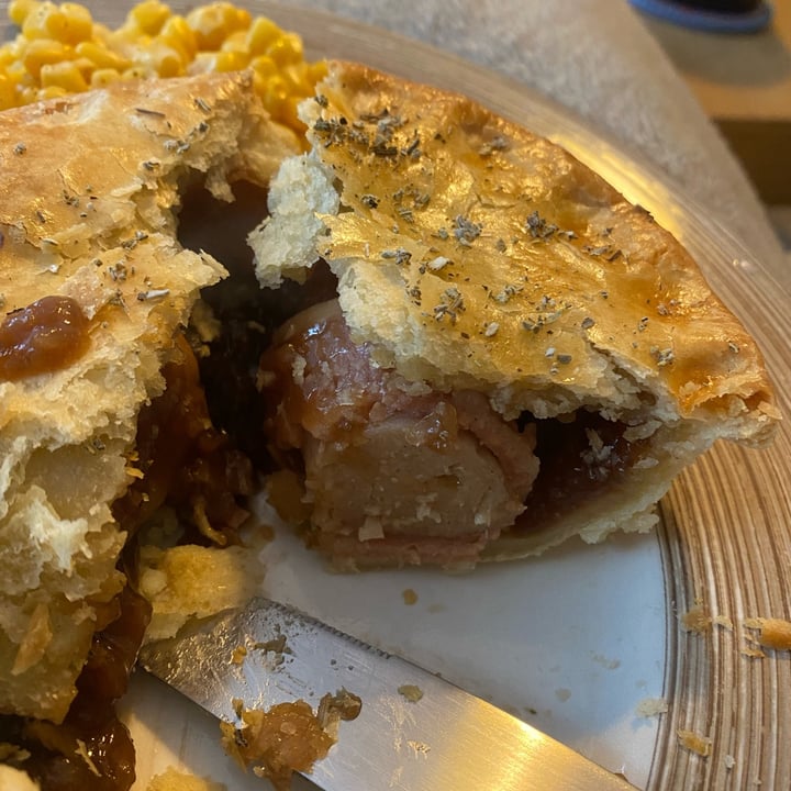 photo of magpye Pigs in Blanket Pie shared by @benjordy on  16 Oct 2022 - review