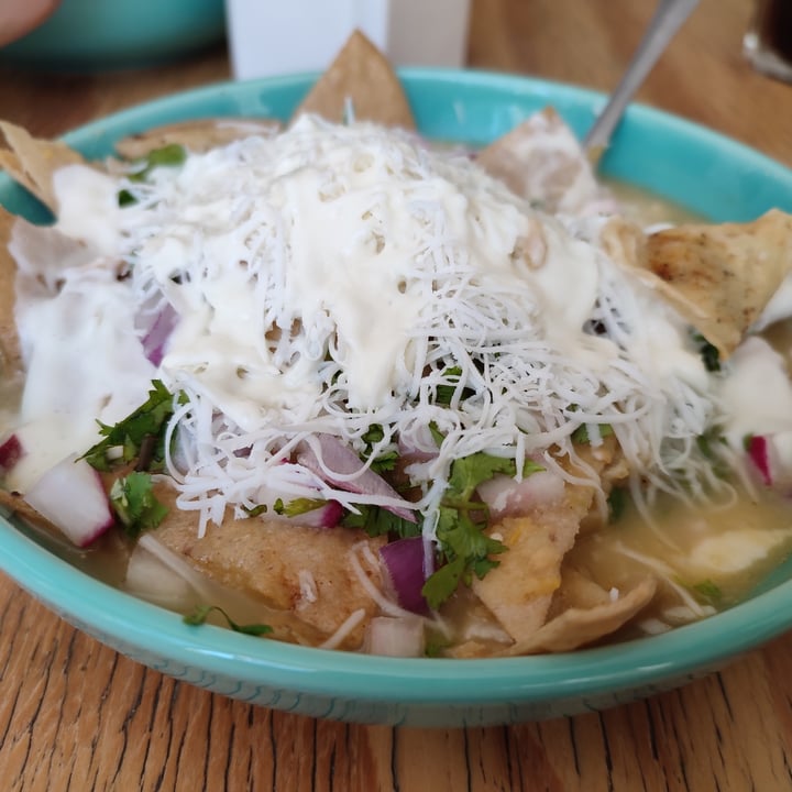 review photo of Verde Menta Cafetería Vegetal Chilaquiles shared by @japatronvi on 05 Aug 2022 - review