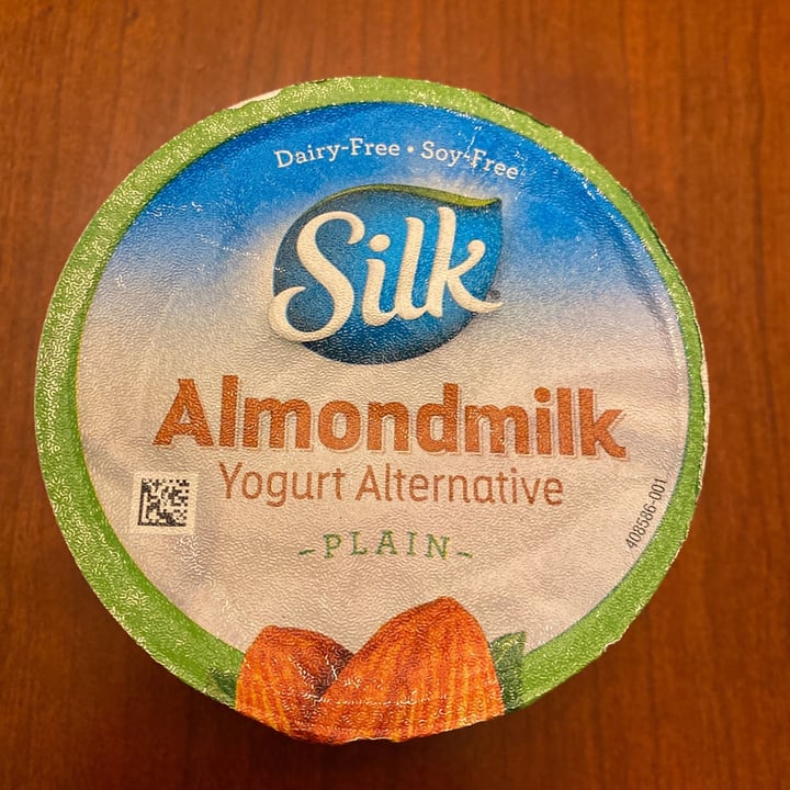 photo of Silk Plain Almondmilk Yogurt Alternative shared by @veganevan on  13 May 2020 - review