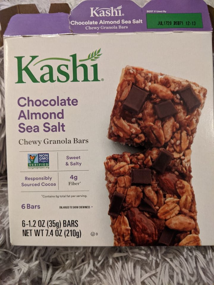 photo of Kashi Chocolate Almond Sea Salt Chewy Granola Bars shared by @hmvegan on  18 Apr 2020 - review
