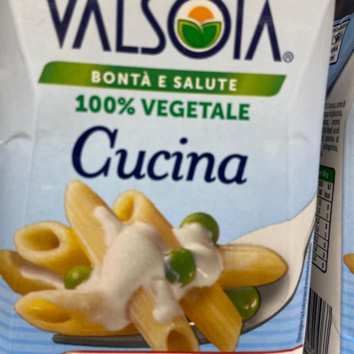 photo of Valsoia Panna 100% Vegetale shared by @mokyveg on  14 Apr 2022 - review