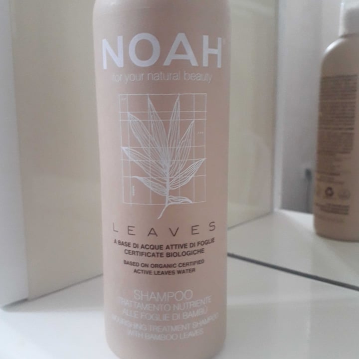 photo of NOAH Leaves Shampoo nutriente alle foglie di bamboo shared by @dublinfrida on  18 Apr 2021 - review