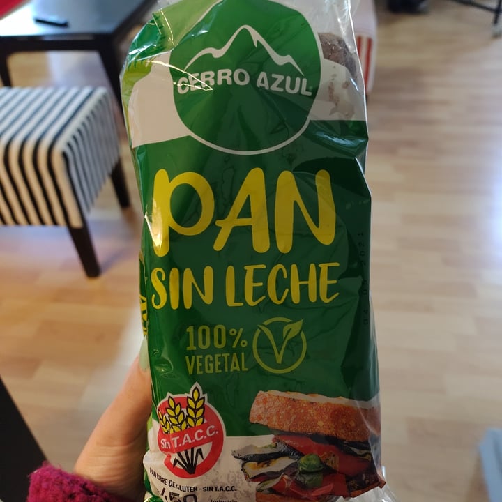 photo of Cerro Azul Pan Sin Leche shared by @sofibarattini1 on  14 May 2021 - review