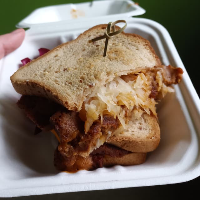 Photo of the dish “Reuban Sandwich”