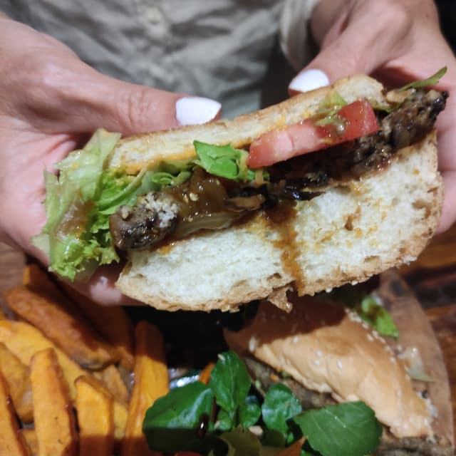 Foto del plato “Spicy Mushrooms Burger”