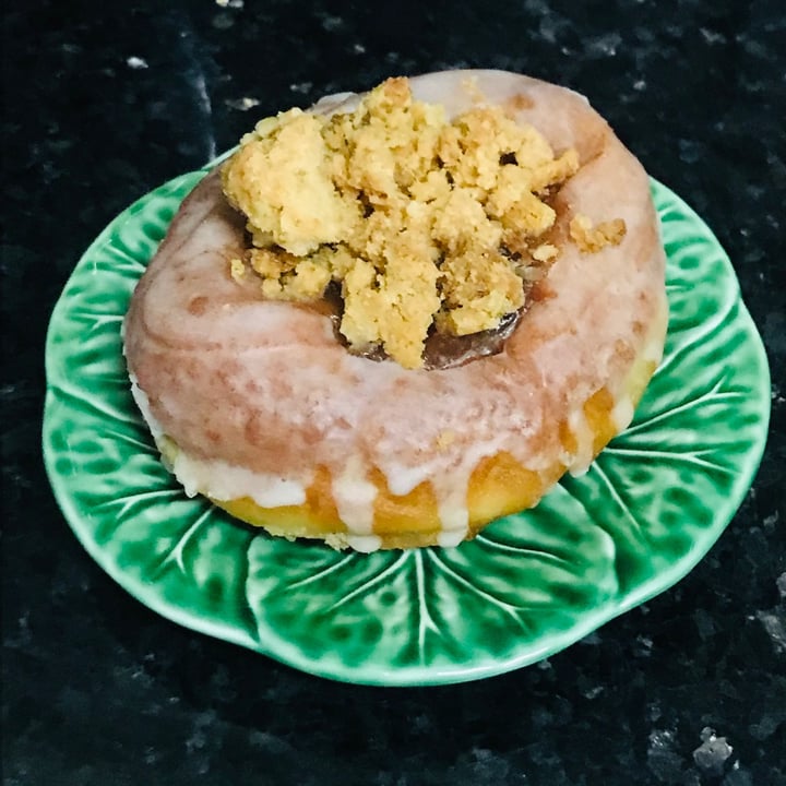 photo of Scoop 'n Dough Apple Crumble donut shared by @trianglewalker on  17 Jan 2021 - review