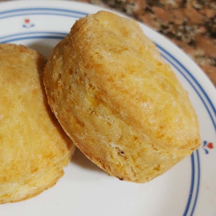 review photo of Craft Vegan Bakery Scon de queso vegano shared by @chelldu on 20 Feb 2022 - review