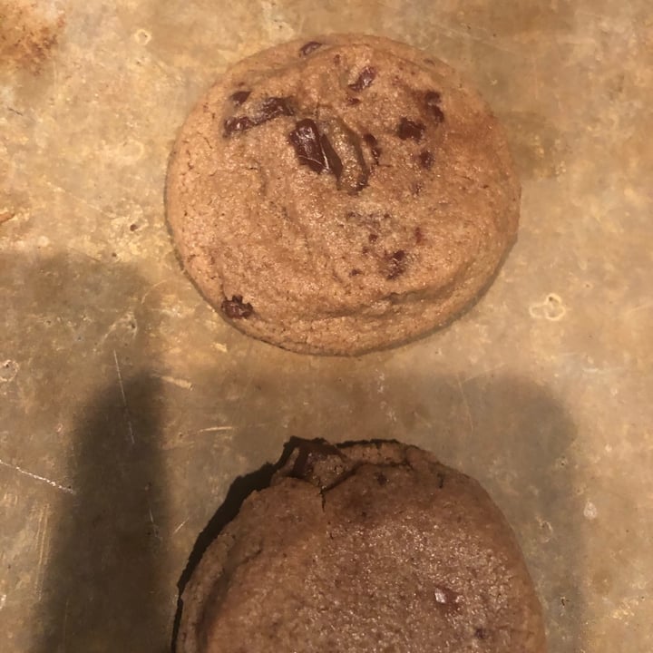 photo of Sweet Loren's Chocolate Chunk Cookie Dough shared by @jordynweiss on  11 Aug 2020 - review