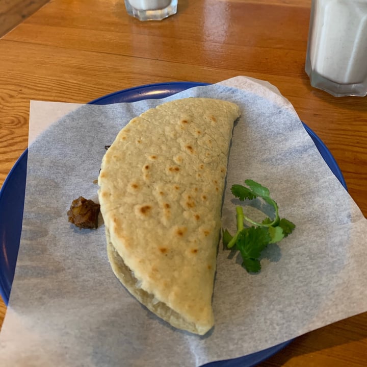 photo of EL Burro Taqueria Kloof Nek Wild Mushroom Vegan Quesadilla shared by @feliperear on  04 Sep 2020 - review