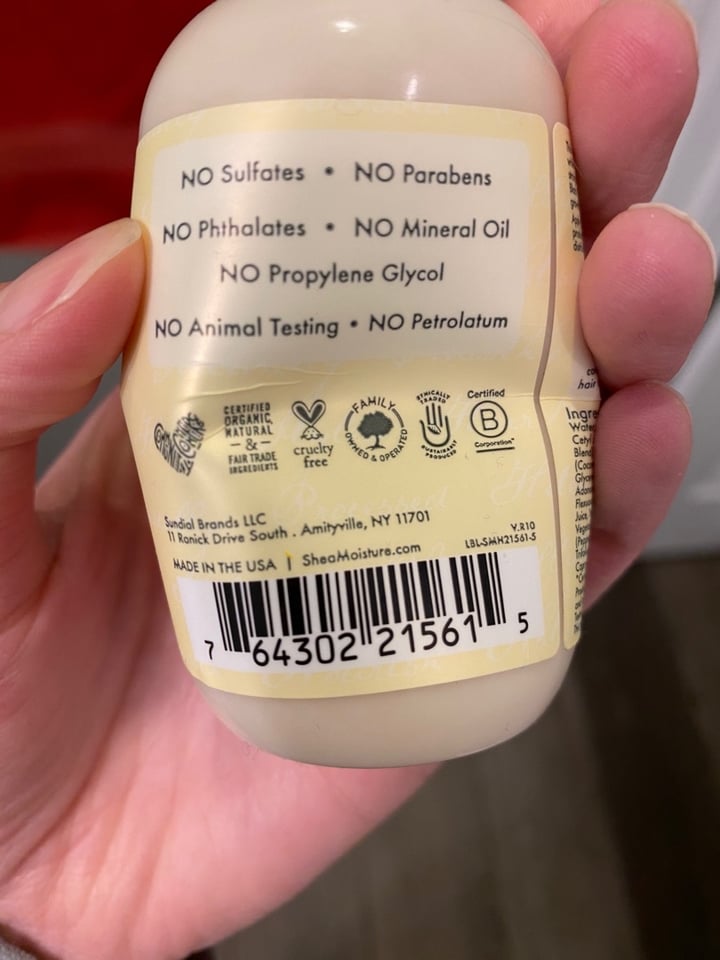 photo of SheaMoisture Leave in conditioner shared by @courtthetort on  23 Jan 2020 - review