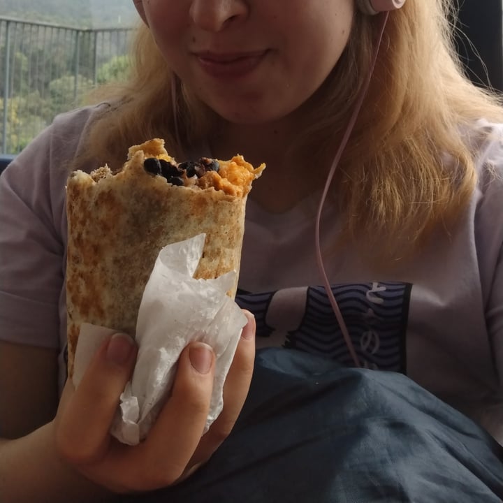 review photo of La Cocinita Verde - Comida Vegana Vegan Burritos shared by @bambicienta on 18 Apr 2022 - review
