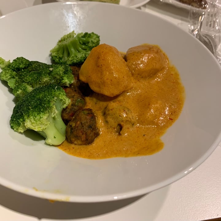 photo of IKEA Alexandra Vegetable Balls With coconut curry Sauce shared by @yummyboi on  28 Dec 2020 - review