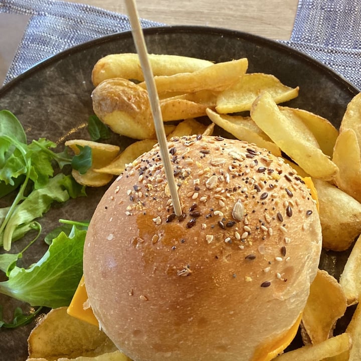 review photo of Bjørn Montello Veg, Tokyo Veg e Patate Fritte Lime&Pepe shared by @uornik on 30 Jan 2022 - review