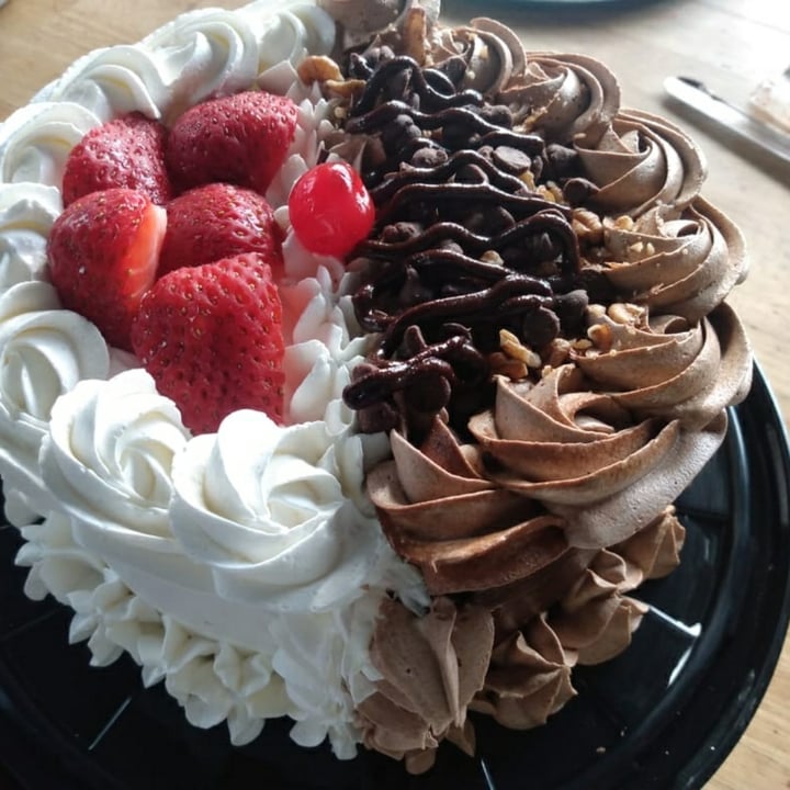 review photo of Amadeus Repostería Vegana Pastel milky dúo shared by @ximenamachete on 11 Sep 2021 - review