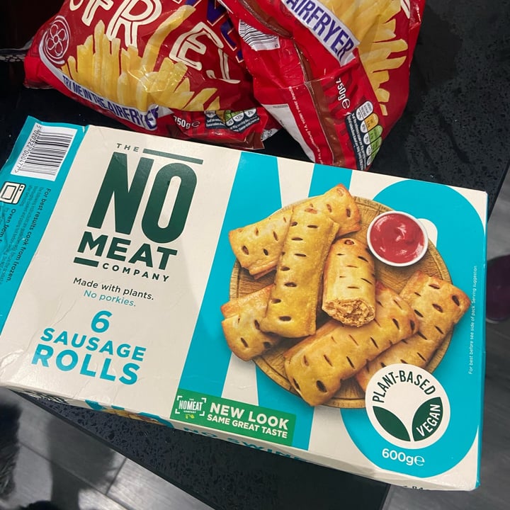 photo of The NOMEAT Company 6 sausage rolls shared by @laureneas on  29 Nov 2022 - review