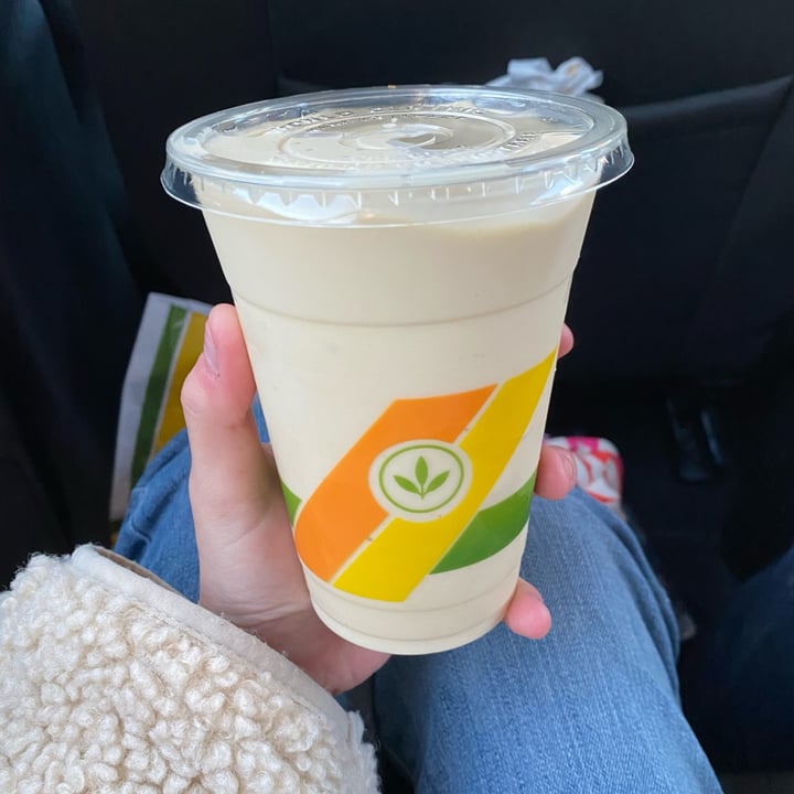 photo of Plant Power Fast Food Cookie Butter Milkshake shared by @shizomaru on  01 Mar 2022 - review