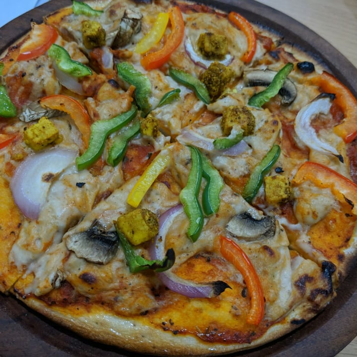 photo of Elysian Delights Tofu Masala Pizza shared by @geekjive on  14 Oct 2019 - review