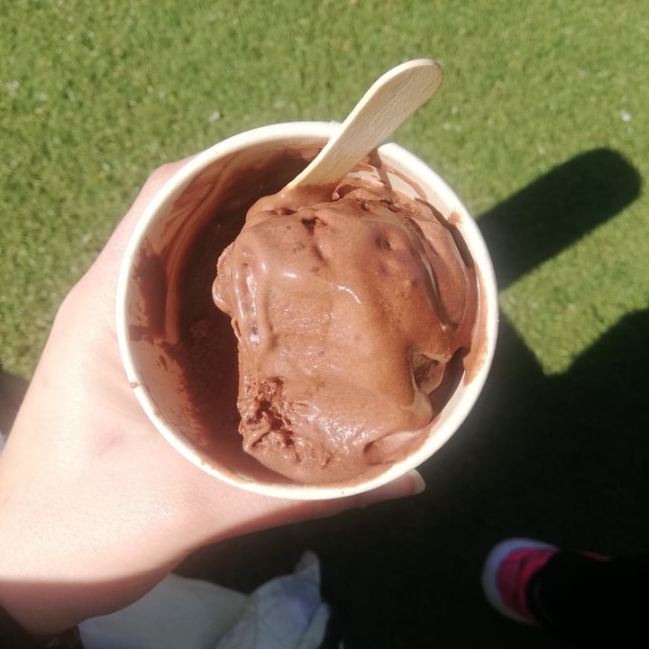 photo of Kristen's Kick-Ass Ice Cream - Noordhoek Farm Village Vegan Milk Chocolate And Oreos shared by @timoniquejoubert on  28 Sep 2020 - review
