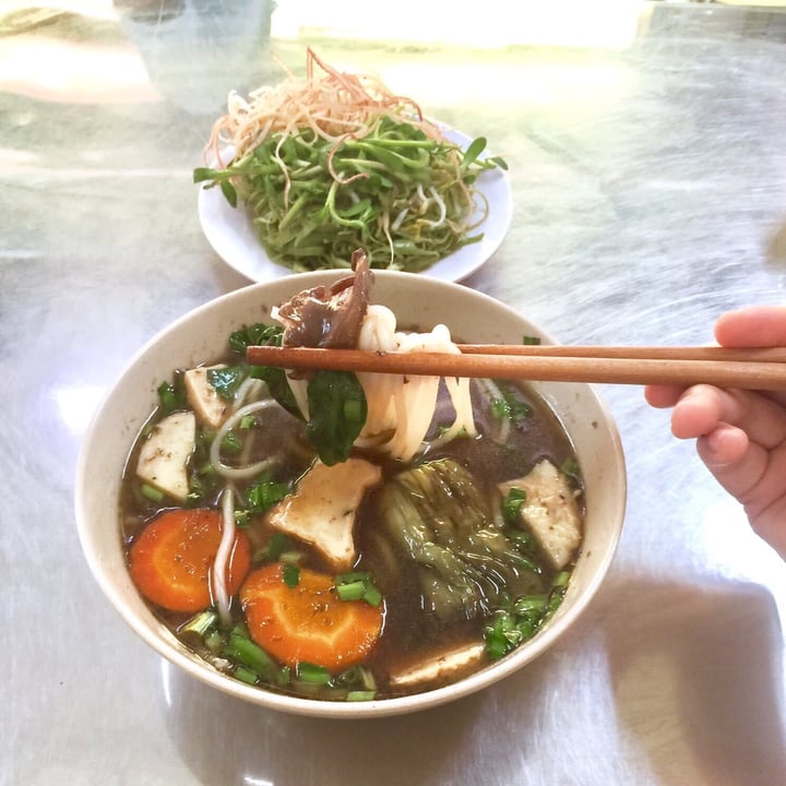 review photo of Quán chay Liên Hoa Bun Mam Noodle shared by @gac-veganfoodreview on 10 Jun 2021 - review