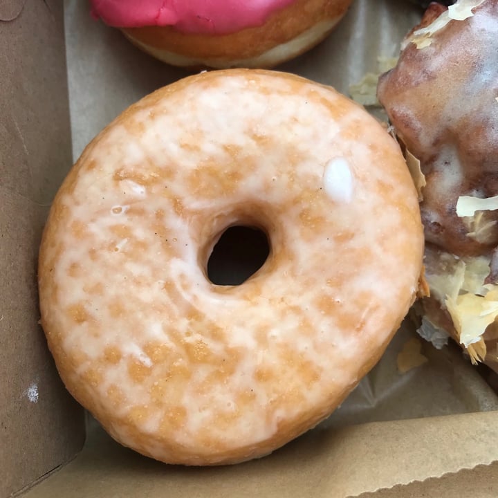 photo of Lovebirds Donuts Glazed Brioche Donut shared by @danidarling06 on  18 May 2021 - review